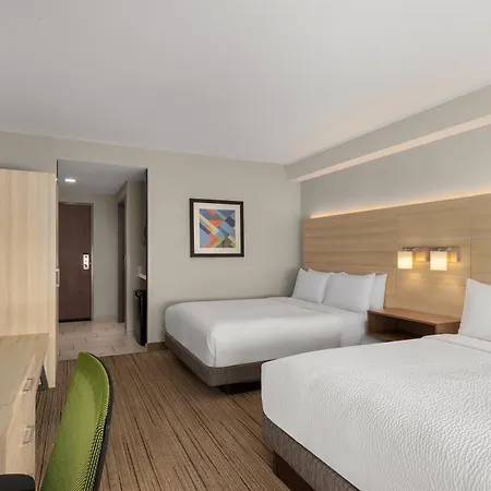 Holiday Inn Express & Suites - Staunton By Ihg-3