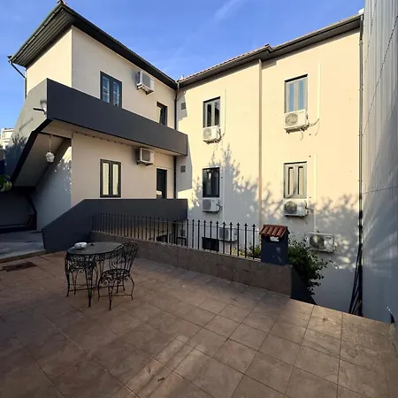Residencia Lis-2