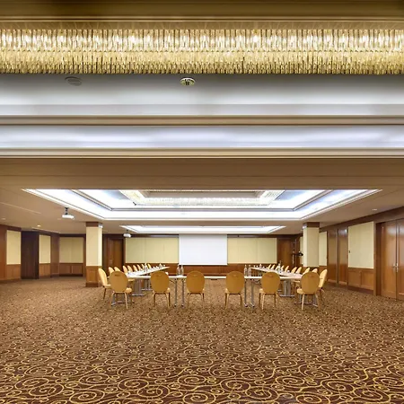 Moevenpick Hotel Geneva-3