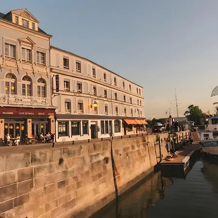 Best Western Le Cheval Blanc -Centre- Vieux Port-2