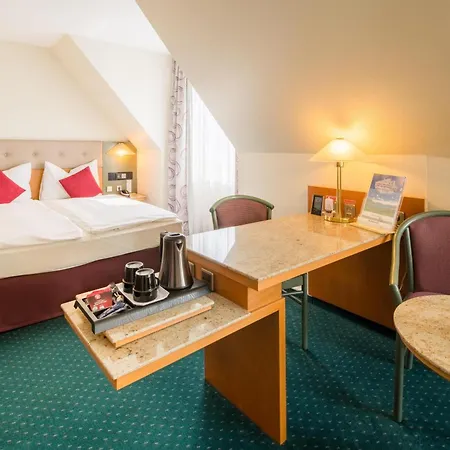 PLAZA Hotel Blankenburg Ditzingen, Sure Hotel Collection-3