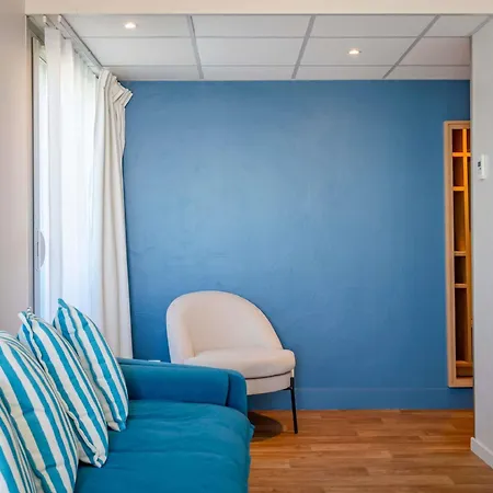 Ibis Styles Biarritz Plage-2