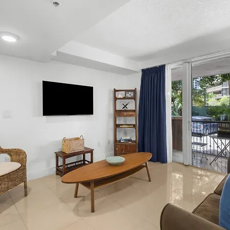 The Mutiny Luxury Suites Hotel-3