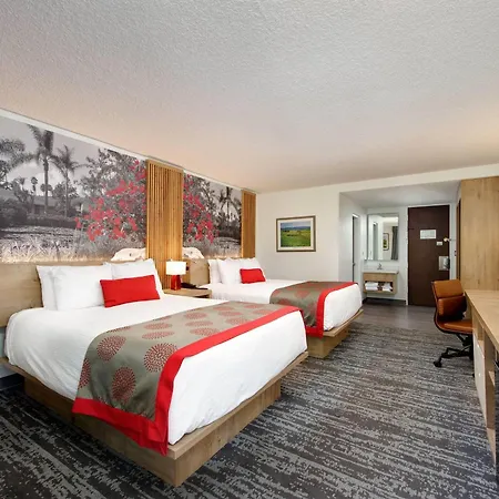 Ramada By Wyndham Santa Barbara-3