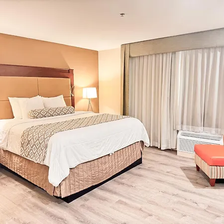 Clayton Plaza Hotel & Extended Stay-2