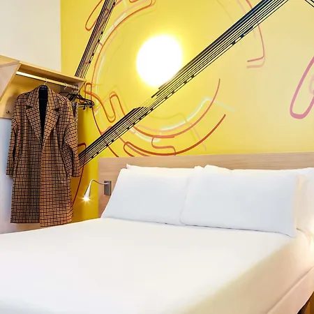 ibis Styles Marseille Gare Saint-Charles-2