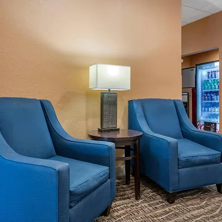 Comfort Inn & Suites Orlando North-3