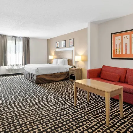 Quality Suites Stratford-3