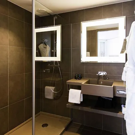 Novotel Basel City-3