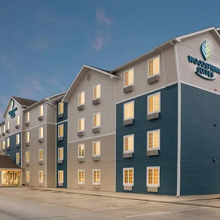 Woodspring Suites Conroe-3
