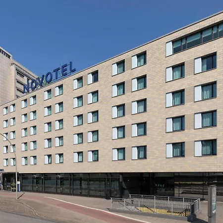 Novotel Hamburg City Alster-2