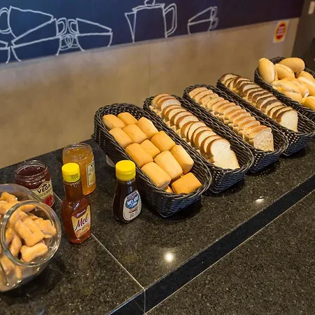 Ibis Budget Blumenau-3