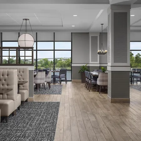 Embassy Suites By Hilton Wilmington Riverfront-3