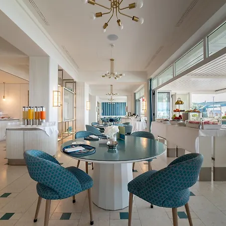 Casa Bianca Al Mare-3