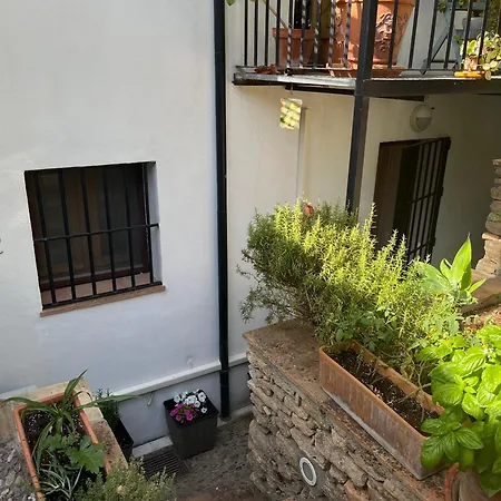 Salvatierra Guest House-2