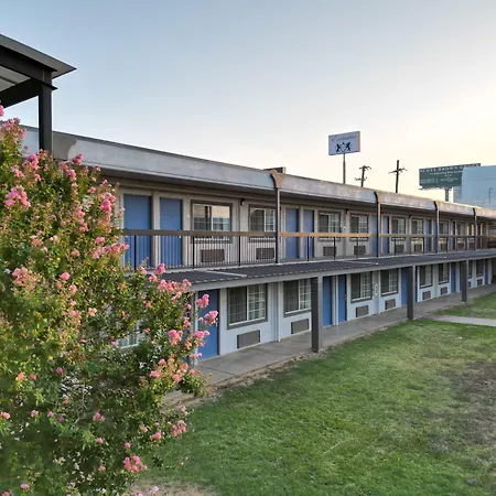 Texas Inn & Suites-3
