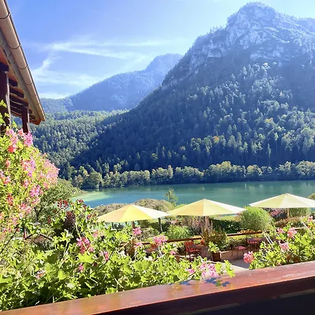 Hotel Pension Hubertus-3