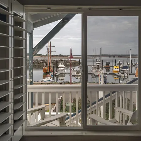 Bandon Marina Inn-2