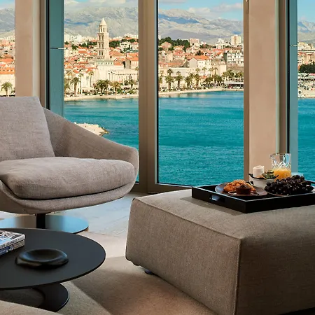 Hotel Ambasador-3