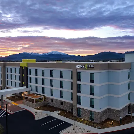 Home2 Suites By Hilton Redding-3