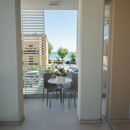 Hotel Petite Fleur-3