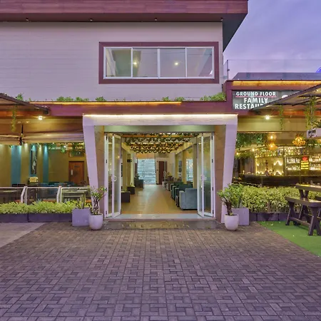 Beach Corridor Hotel & Spa With Free Airport Shuttle-2