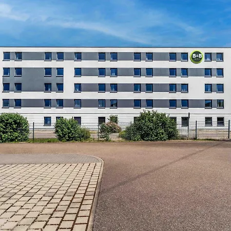 B&B Hotel Freiburg-Süd-2