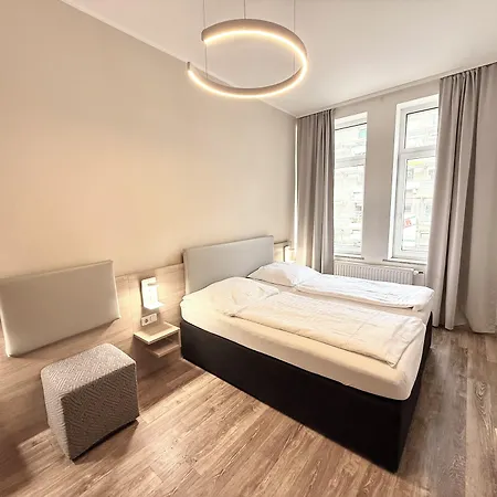 Central Hotel Duisburg-3