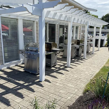 Wells-Ogunquit Resort Motel & Cottages-2