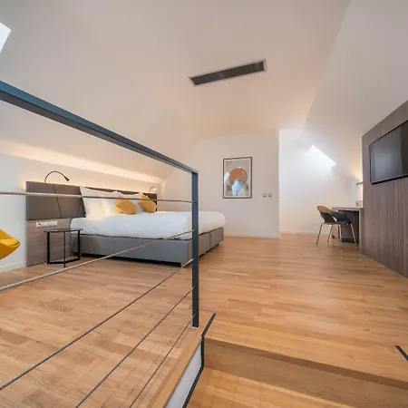 Hotel Cube Prague-2