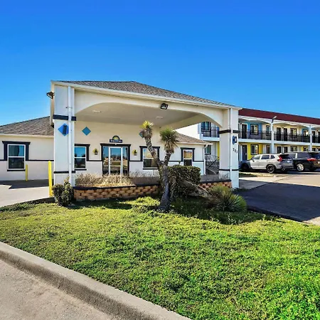 Days Inn By Wyndham Gainesville-2