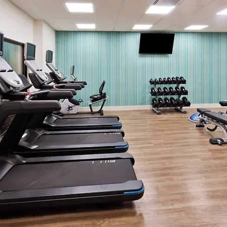 Holiday Inn Express & Suites - Fayetteville By Ihg-3