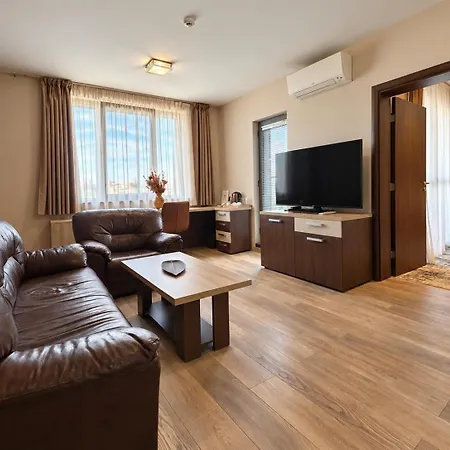Business Hotel Plovdiv - Central Location-3