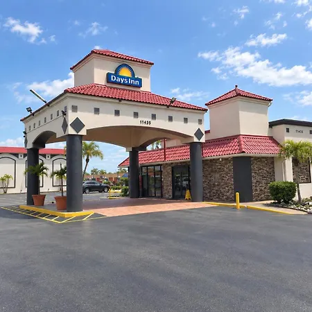 Days Inn By Wyndham Fort Myers-2