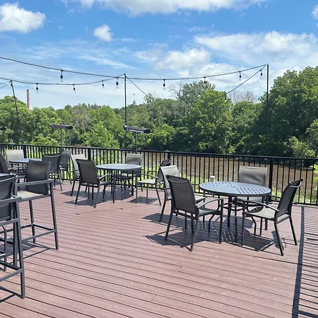 Fairfield Inn & Suites By Marriott Northfield-3