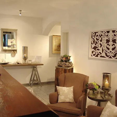 Hotel Garni Landhaus Uttum-2