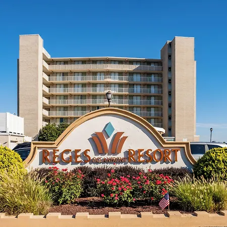 Reges Oceanfront Resort-3