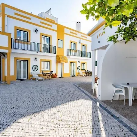 Apartamentos Pátio Victória by Umbral-2