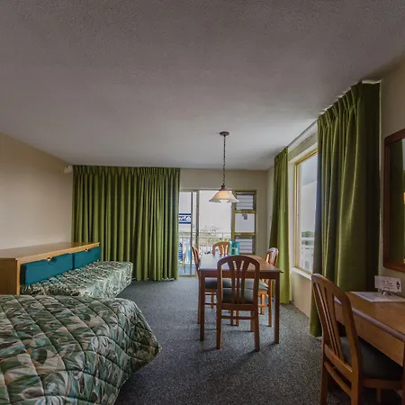 Attache Motel-3