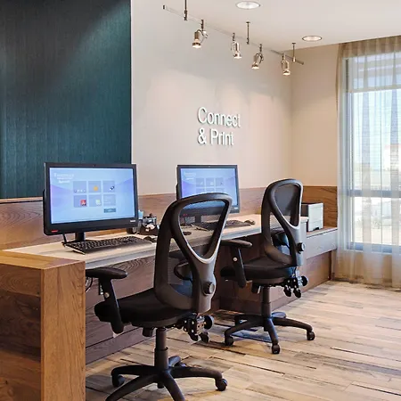 Fairfield Inn & Suites By Marriott Clearwater Beach-3