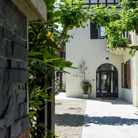 Logis Hotel & Restaurant Bergeret Sport-3