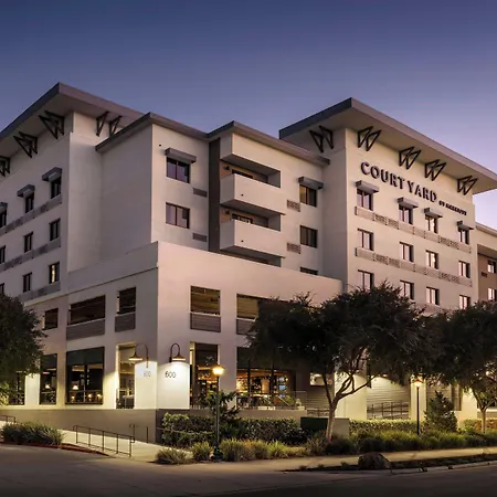 Courtyard By Marriott Redwood City-3