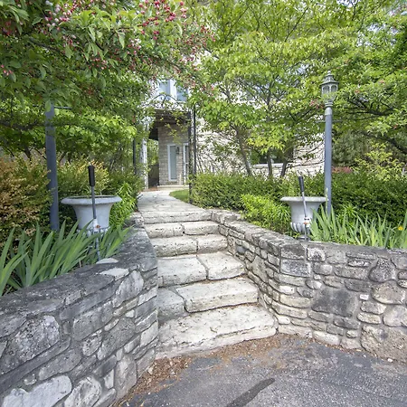 Coachlite Inn-2