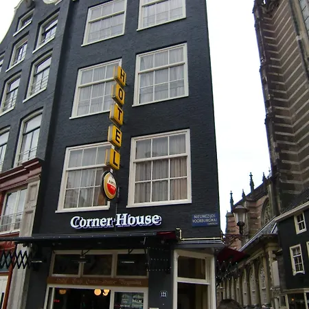 Hotel Corner House-3
