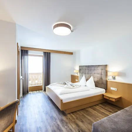 Hotel Alpenfrieden-2