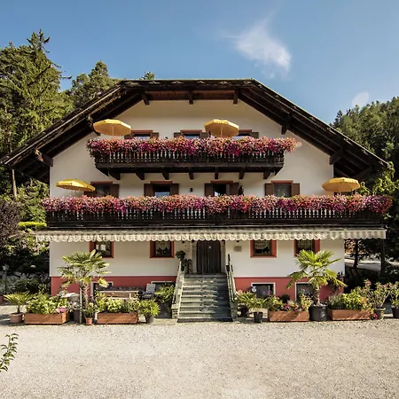 Residence Obermoarhof - Family Apartments With Pool & Playground-3