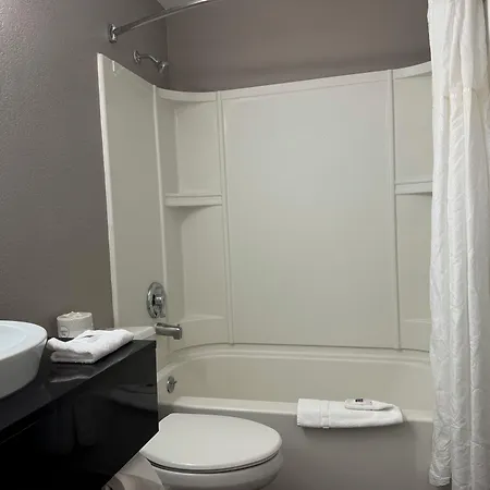 Motel 6 Hollywood-3