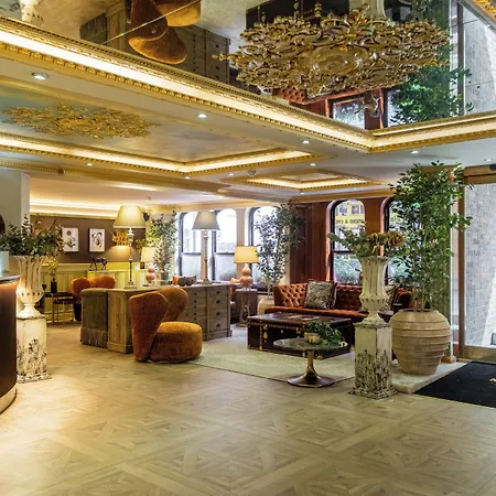 Mayfair House-3