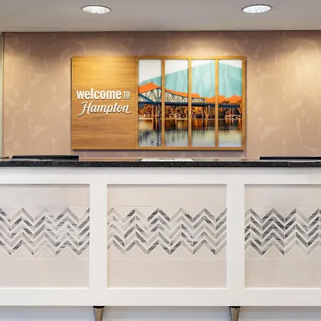 Hampton Inn And Suites La Crosse Downtown-2