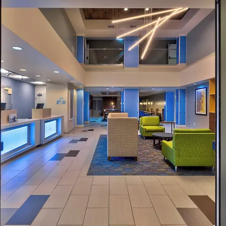 Holiday Inn Express & Suites - Effingham By Ihg-2